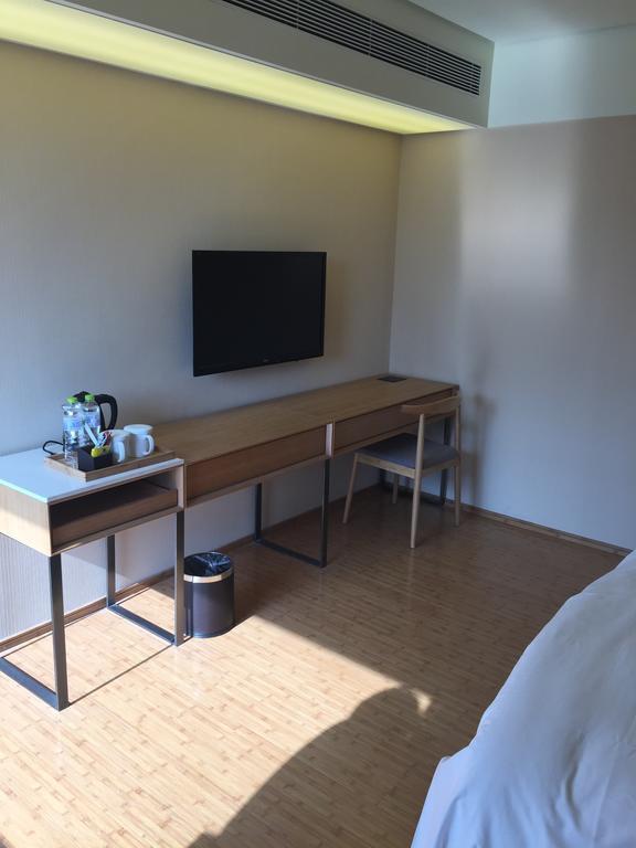Ji Hotel Jinan Quancheng Square Номер фото